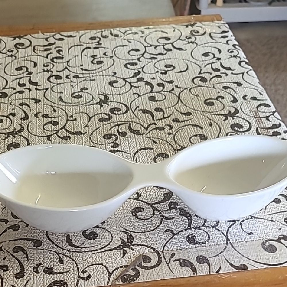 Villeroy & Bosh Elegant Hors D'oeuvre Double Bowl